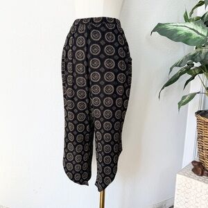 Love USA Boho Black Gold Medallion Pattern Women's Cropped Pants M Crepe Rayon